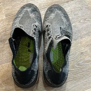 Men’s Nike tennis shoes